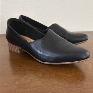 Clark’s Black Leather Loafer - Size 9W